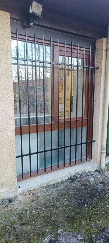 Grille décorative fenêtre